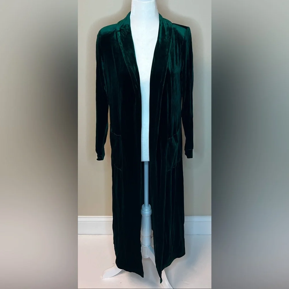 Green Velvet Duster - Picture 4 of 6